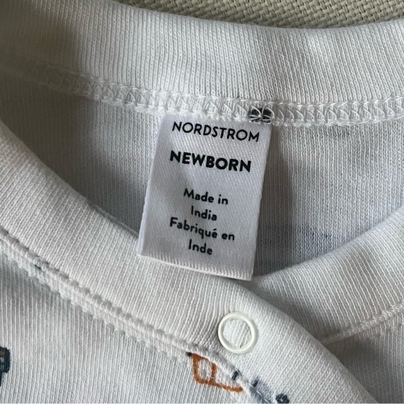 Nordstrom Baby White Baby One Piece with Vehicle Print Newborn - Picture 3 of 7